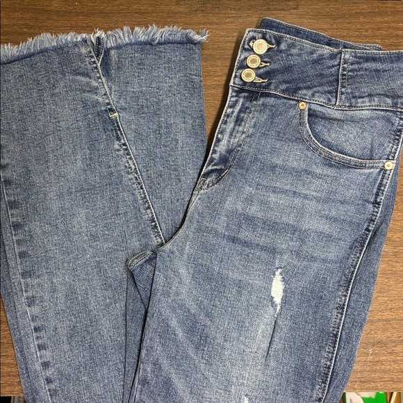 KanCan Miranda Distressed Ultra High Flare sz 28 - Picture 8 of 16